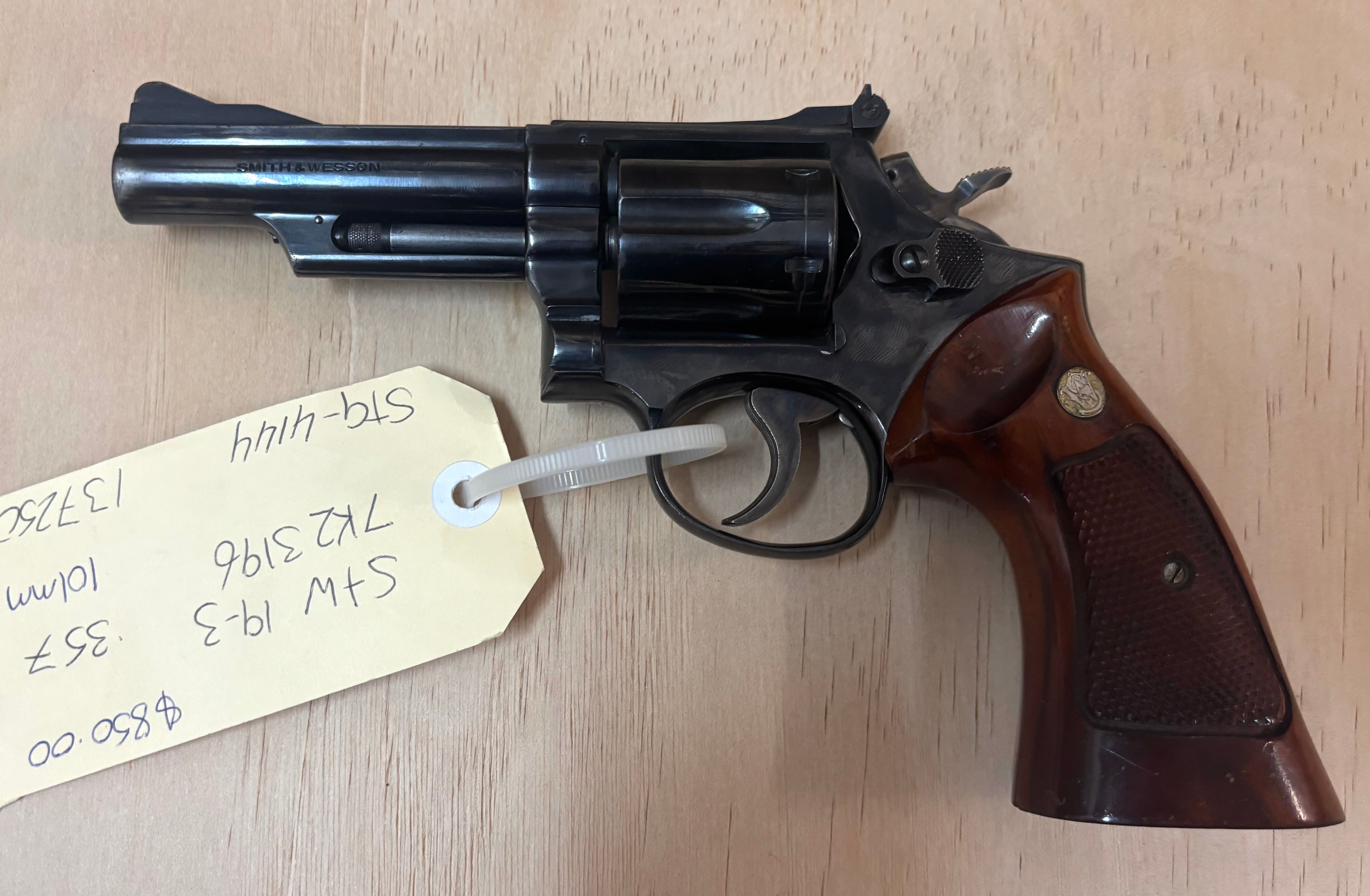 S&W 357 M19 REVOLVER S/HAND ST9/4144
