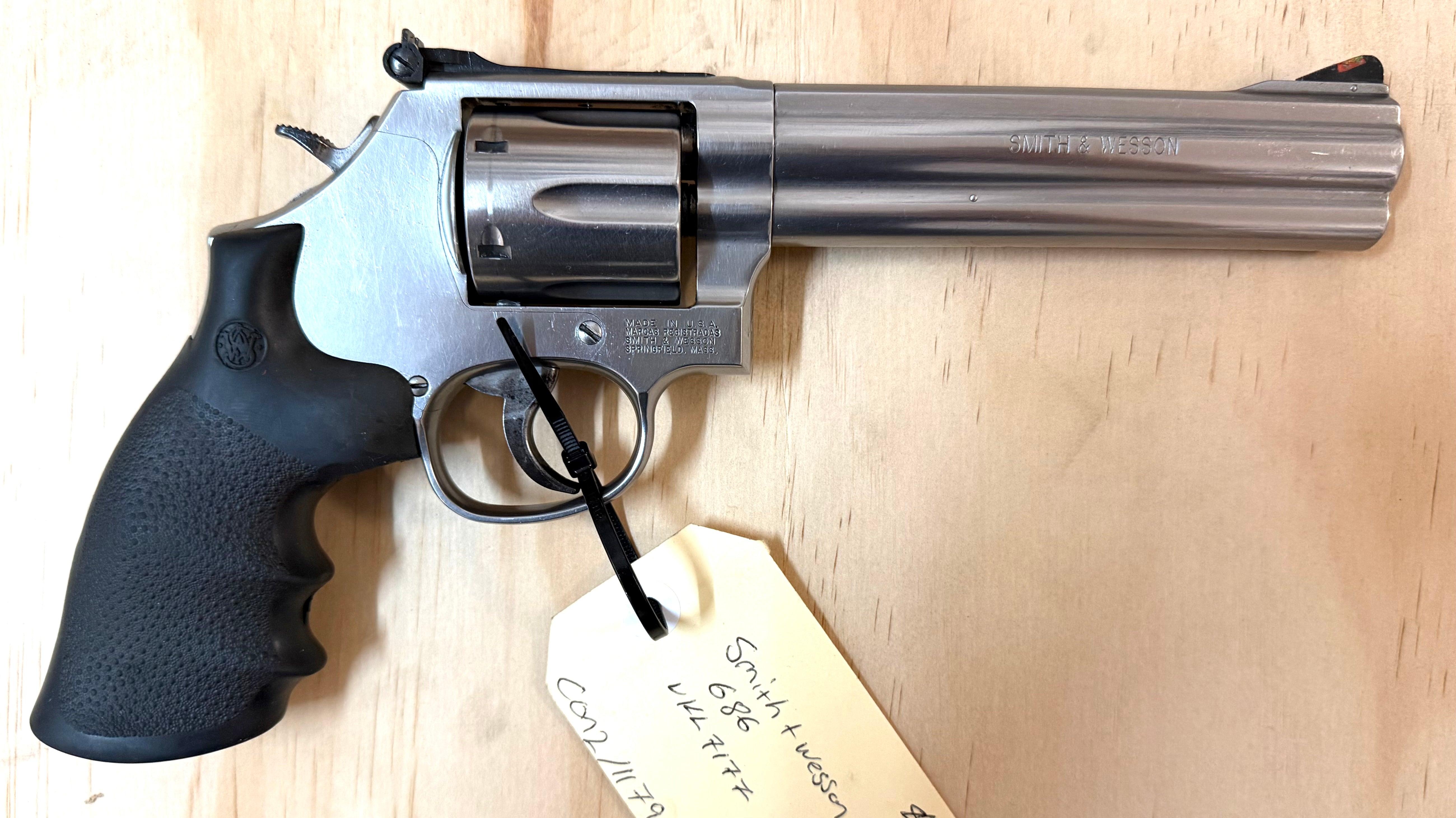 SMITH & WESSON .357 686 CON2/1179 S/HAND